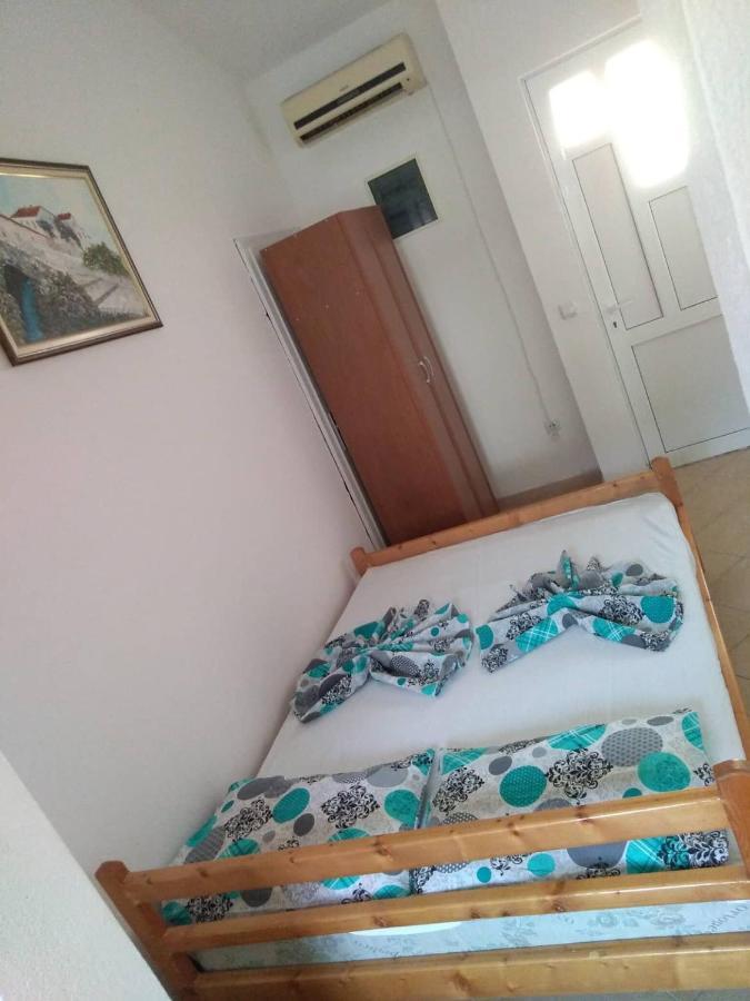 Vito Apartments Sutomore Extérieur photo