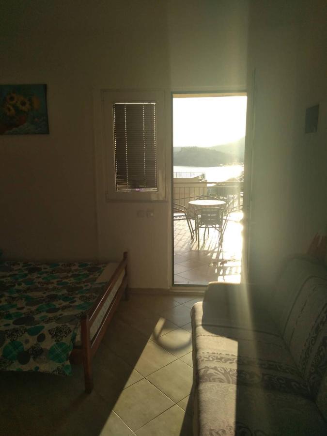 Vito Apartments Sutomore Extérieur photo