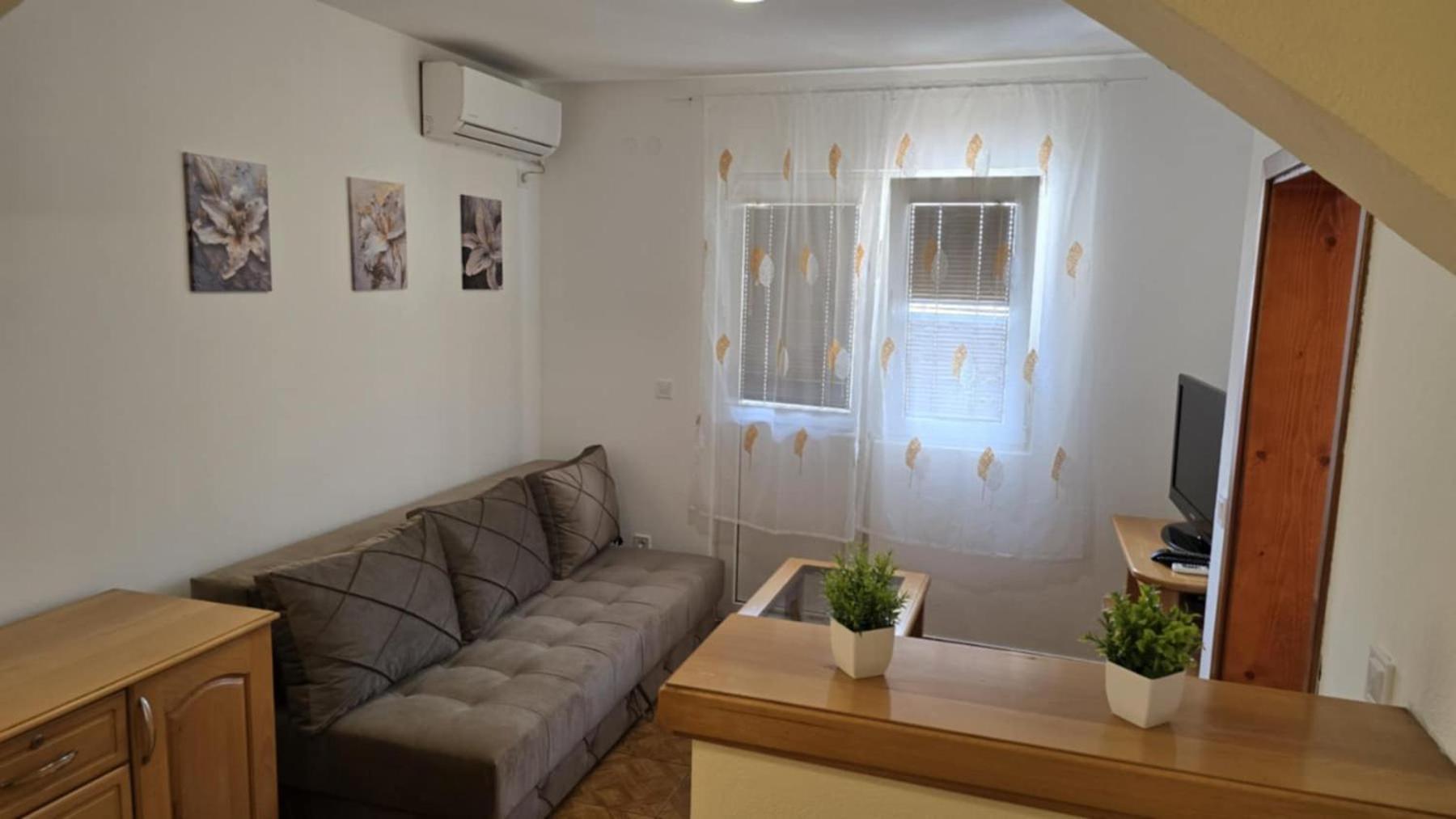 Vito Apartments Sutomore Extérieur photo